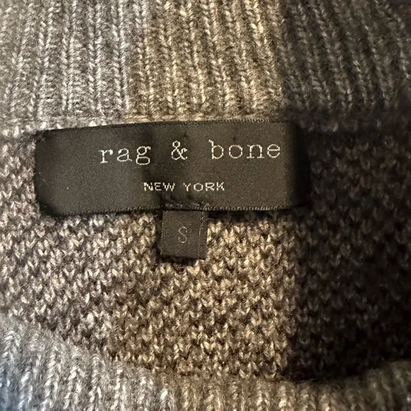 Rag & Bone - Grey Leopard Print Wool Blend Sweater
Sz S - Picture 13 of 13